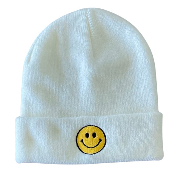 SMILEY face beanie 🙂 Item# 0211 - Picture 1 of 4